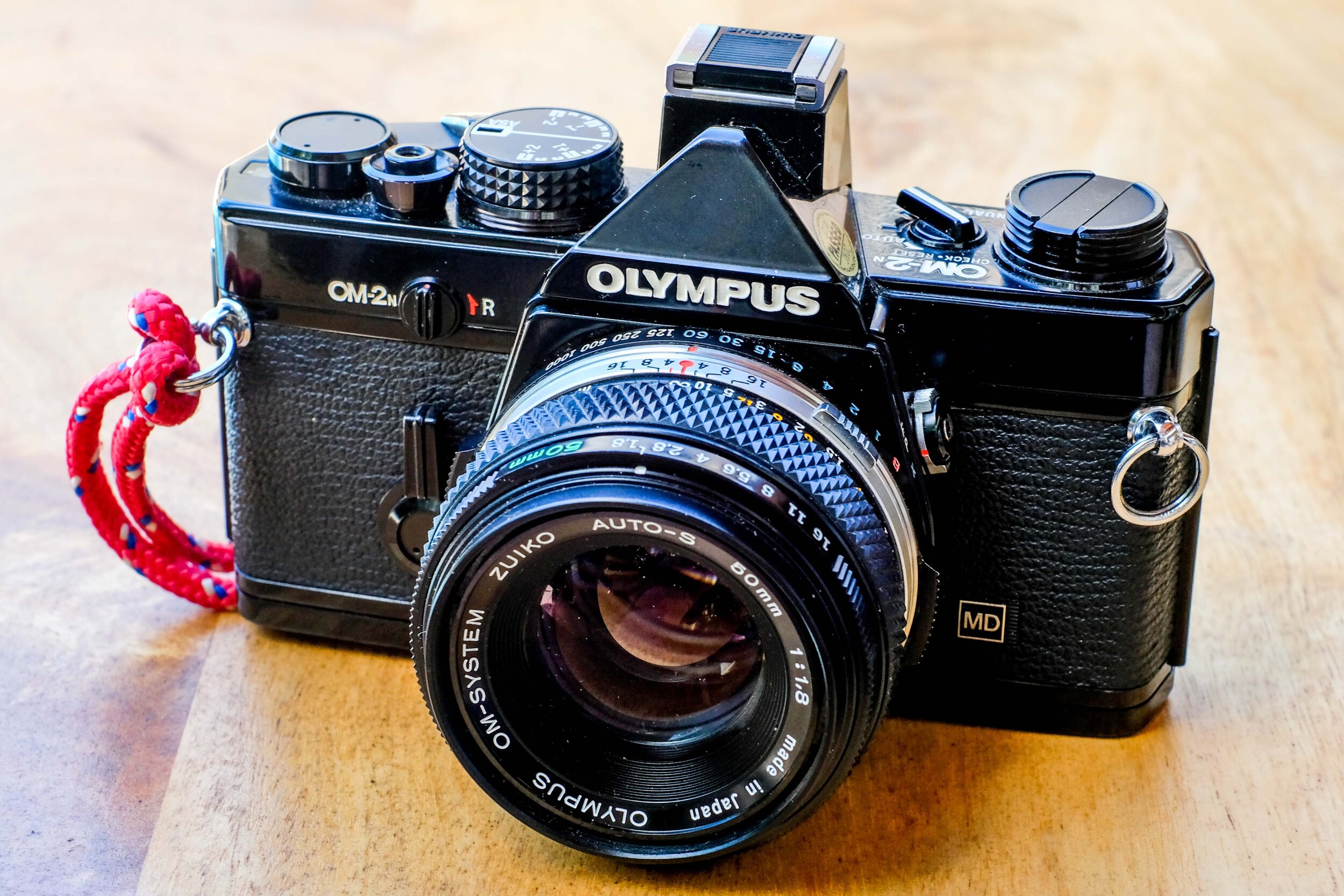 Olympus OM-2n — Broken Camera . Club